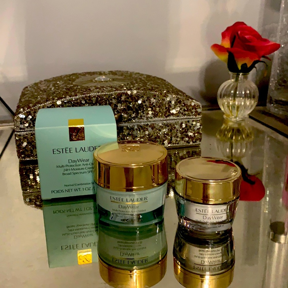 🌟NWT Estée Lauder DayWear 1 oz plus Large Sample